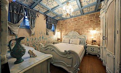 Antique Superior Room