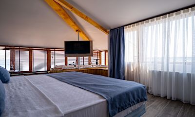 Deniz Manzaralı Jakuzili King Suite