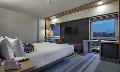 Standard Room King Bed
