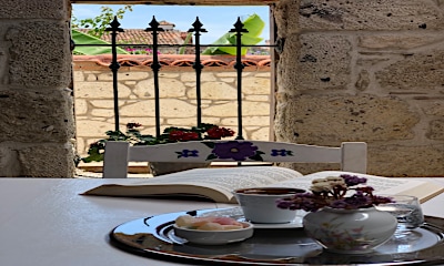 Verandalı 3 Kişilik Oda