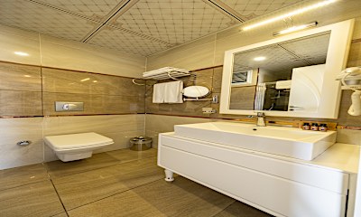 Residence Suit