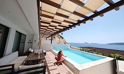 Junior Suite, Deniz Manzaralı, Özel Havuzlu