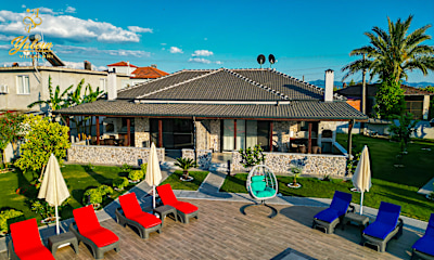 Villa Nar