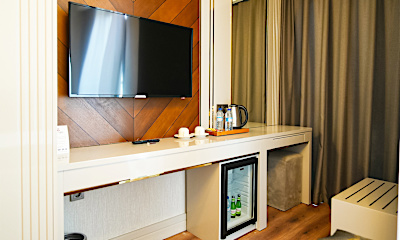 Junior Deluxe Room