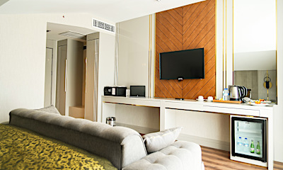 Penthouse Family Deluxe Room