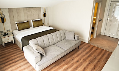 Penthouse Family Deluxe Room