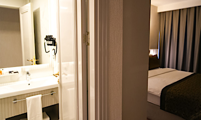 Signature Deluxe Room