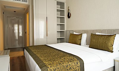 Signature Deluxe Room