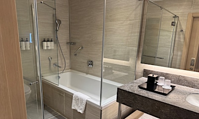 Club King Room