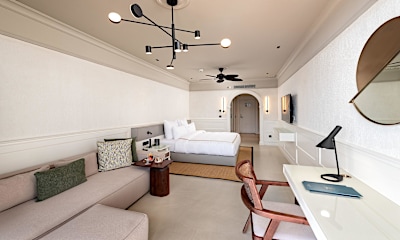 Deluxe Balcony Sea View Room
