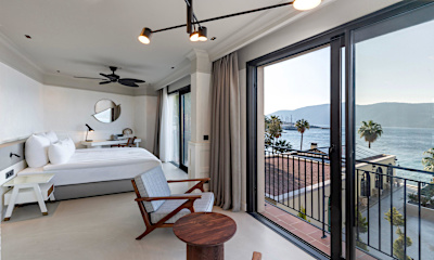 Deluxe Balcony Sea View Room
