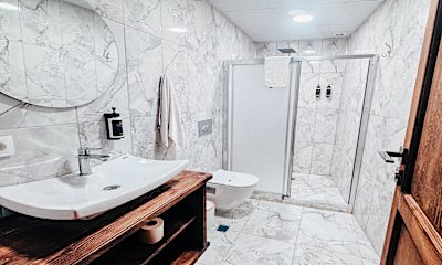 Çat Vadisi Standart Balkonlu Aile Odası