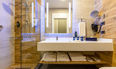 Junior Suite with Balcony