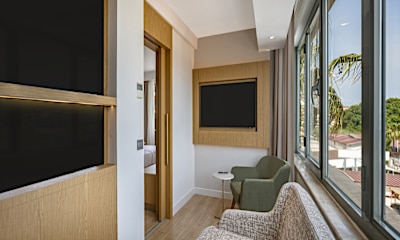 Suite Kara Manzaralı