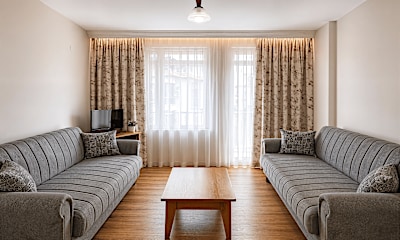 Havuz Manzaralı Daire