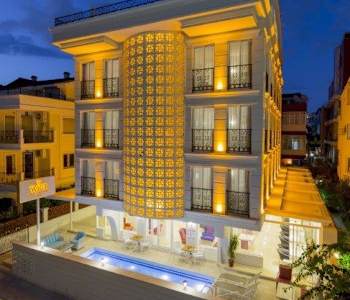 The Wise Hotel